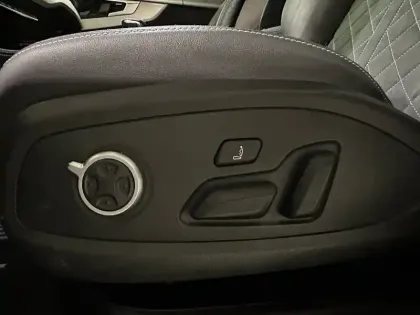 Photo 11 Audi A4  Avant 40 TDI 204 S tronic 7 Quattro