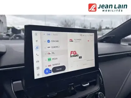 Photo 15 Toyota Corolla  Touring Sports Hybride 178ch