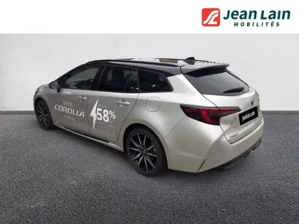 Photo 6 Toyota Corolla  Touring Sports Hybride 178ch