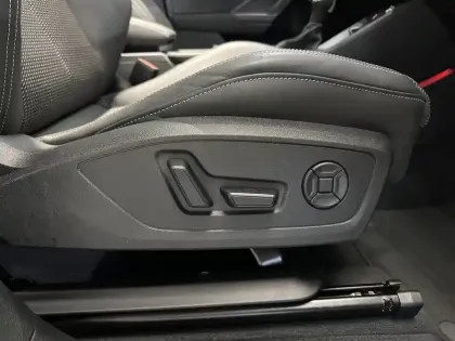 Photo 18 Audi Q3  Sportback 35 TDI 150 ch S tronic 7