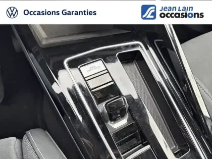 Photo 15 Volkswagen Golf  1.5 eHybrid 204 DSG6