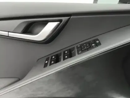 Photo 15 Kia Niro  EV Electrique 204 ch
