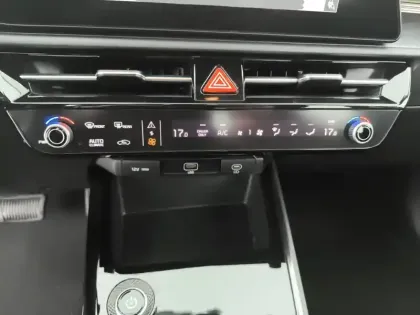 Photo 11 Kia Niro  EV Electrique 204 ch