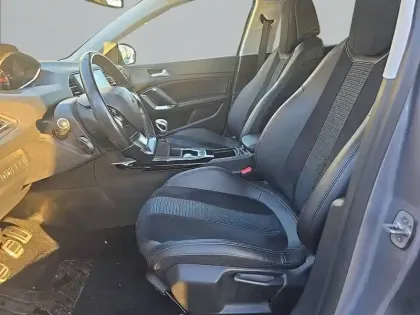 Photo 10 Peugeot 308  PureTech 130ch S&S BVM6