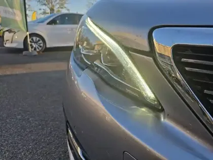 Photo 15 Peugeot 308  PureTech 130ch S&S BVM6