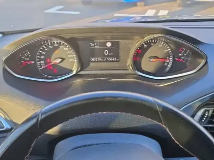 Photo 9 Peugeot 308  PureTech 130ch S&S BVM6