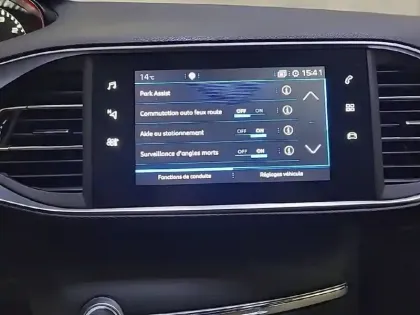 Photo 44 Peugeot 308  PureTech 130ch S&S BVM6