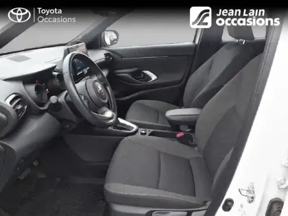 Photo 10 Toyota Yaris  Cross Hybride 116h AWD-i