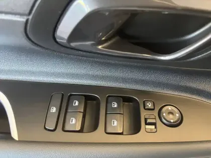 Photo 60 Hyundai I20  1.0 T-GDi 100 Hybrid 48V