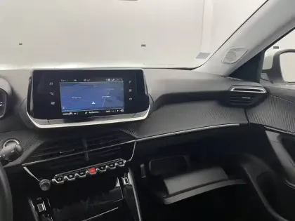 Photo 26 Peugeot 2008  PureTech 100 S&S BVM6