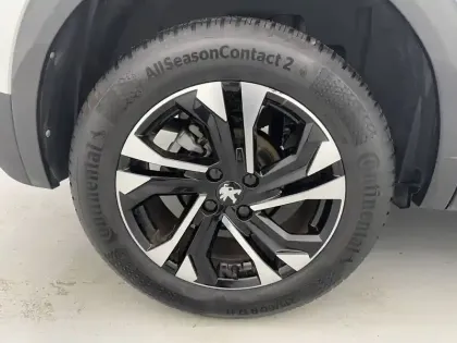 Photo 18 Peugeot 2008  PureTech 100 S&S BVM6