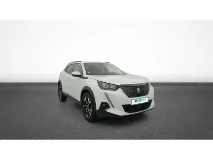 Photo 11 Peugeot 2008  PureTech 100 S&S BVM6