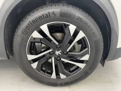 Photo 17 Peugeot 2008  PureTech 100 S&S BVM6