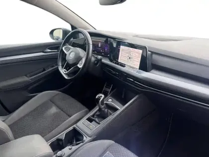 Photo 8 Volkswagen Golf  1.0 TSI OPF 110 BVM6