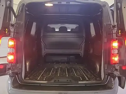 Photo 5 Peugeot Expert  CA STANDARD 2.0 BLUEHDI 120 S&S BVM6