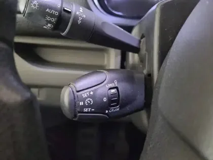 Photo 24 Peugeot Expert  CA STANDARD 2.0 BLUEHDI 120 S&S BVM6