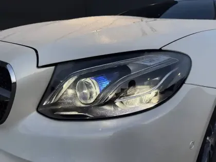 Photo 9 Mercedes Classe E  Coupé 220 d 9G-Tronic