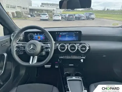 Photo 11 Mercedes Classe A  180 d 8G-DCT