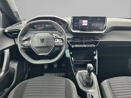 Photo 63 Peugeot 2008  PureTech 100 S&S BVM6