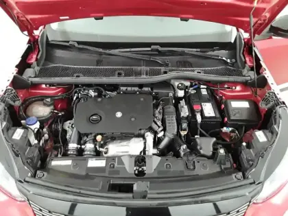 Photo 41 Peugeot 2008  BlueHDi 130 S&S EAT8