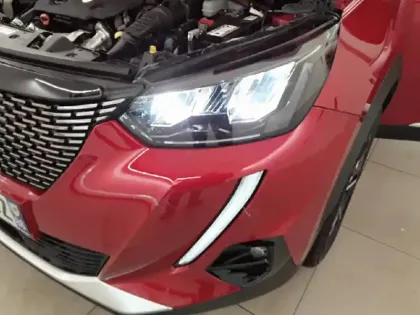 Photo 36 Peugeot 2008  BlueHDi 130 S&S EAT8