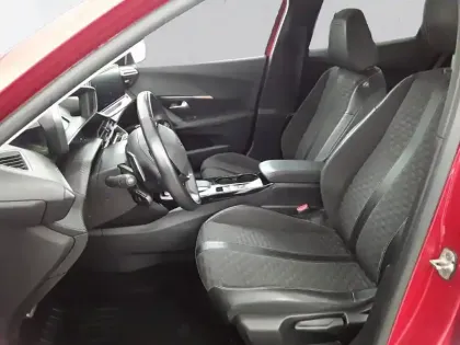 Photo 31 Peugeot 2008  BlueHDi 130 S&S EAT8