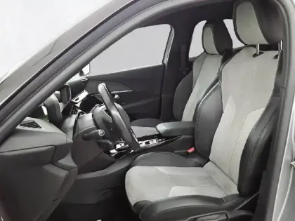 Photo 10 Peugeot 2008  Electrique 136 ch