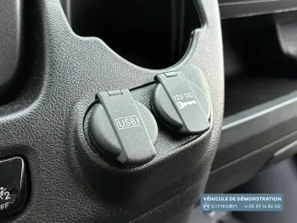 Photo 32 Citroën Jumper  FOURGON TOLE 33 L2H2 140 S&S BVM6