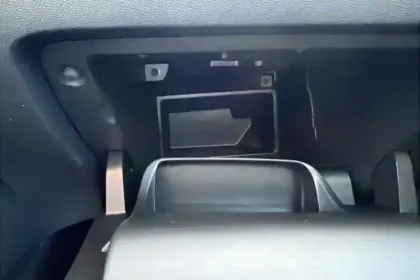 Photo 20 Peugeot 208  Hybrid 110 e-DCS6