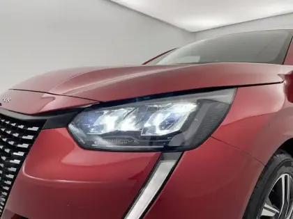 Photo 26 Peugeot 208  PureTech 100 S&S BVM6