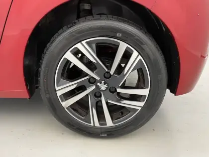 Photo 15 Peugeot 208  PureTech 100 S&S BVM6