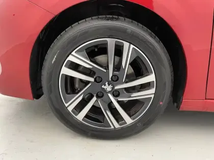 Photo 16 Peugeot 208  PureTech 100 S&S BVM6