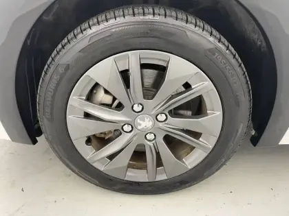 Photo 16 Peugeot 208  Electrique 50 kWh 136ch