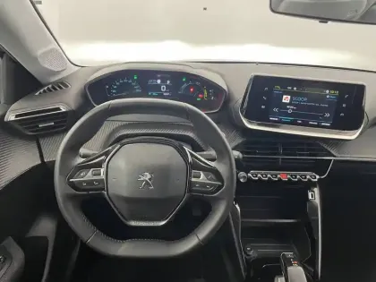 Photo 21 Peugeot 208  Electrique 50 kWh 136ch