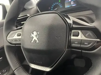 Photo 28 Peugeot 208  Electrique 50 kWh 136ch