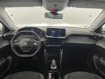 Photo 24 Peugeot 208  Electrique 50 kWh 136ch