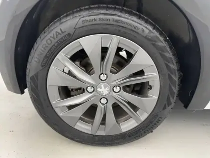 Photo 18 Peugeot 208  Electrique 50 kWh 136ch