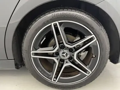 Photo 76 Mercedes Classe A  180 7G-DCT