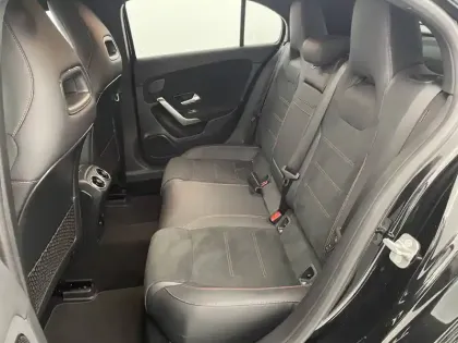 Photo 75 Mercedes Classe A  180 7G-DCT