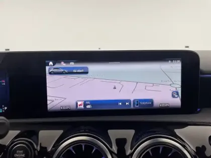 Photo 80 Mercedes Classe A  180 7G-DCT