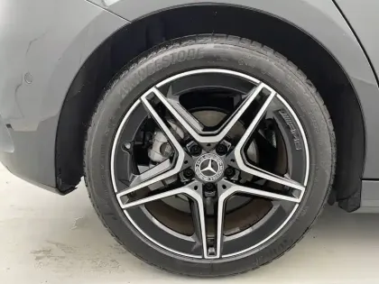 Photo 18 Mercedes Classe A  180 7G-DCT