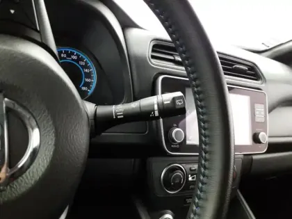 Photo 19 Nissan Leaf  Electrique 40kWh