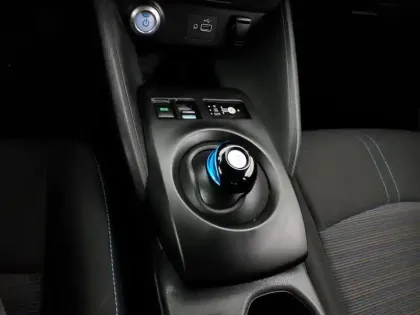 Photo 23 Nissan Leaf  Electrique 40kWh