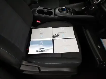 Photo 15 Nissan Leaf  Electrique 40kWh