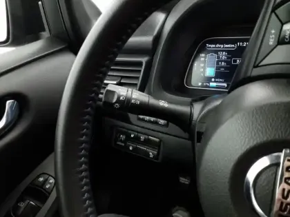 Photo 18 Nissan Leaf  Electrique 40kWh