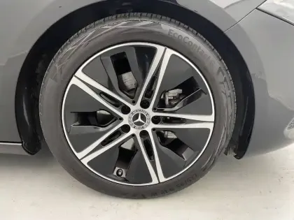 Photo 12 Mercedes Classe A  180 d 8G-DCT