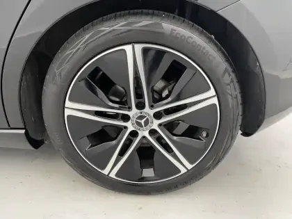 Photo 16 Mercedes Classe A  180 d 8G-DCT