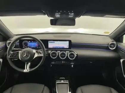 Photo 28 Mercedes Classe A  180 d 8G-DCT