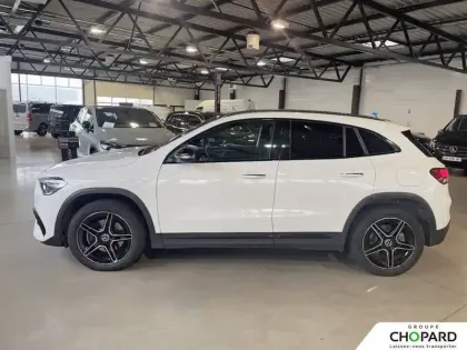 Photo 36 Mercedes GLA  250 e 8G-DCT