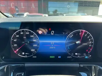 Photo 16 Mercedes GLA  250 e 8G-DCT